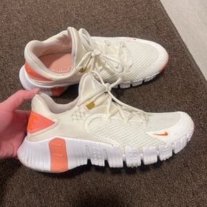 Nike Women’s Free Metcon 4 Sail Orange